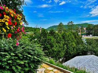 34 Kiwassa Rd, Saranac Lake, NY 12983