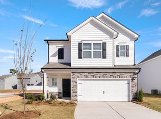 172 Courtside Dr, Dunn, NC 28334