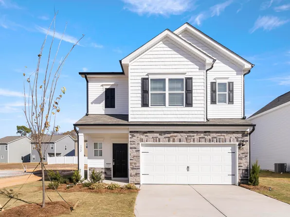 172 Courtside Dr, Dunn, NC 28334