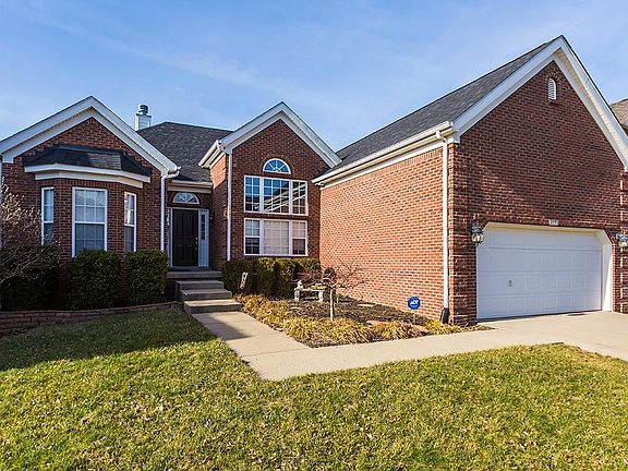 2nd image of 217 Richardson Pl