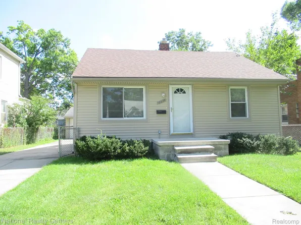 19538 Brady, Redford, MI 48240