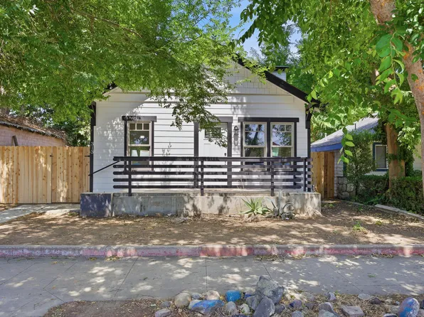 313 S C Street, Exeter, CA 93221