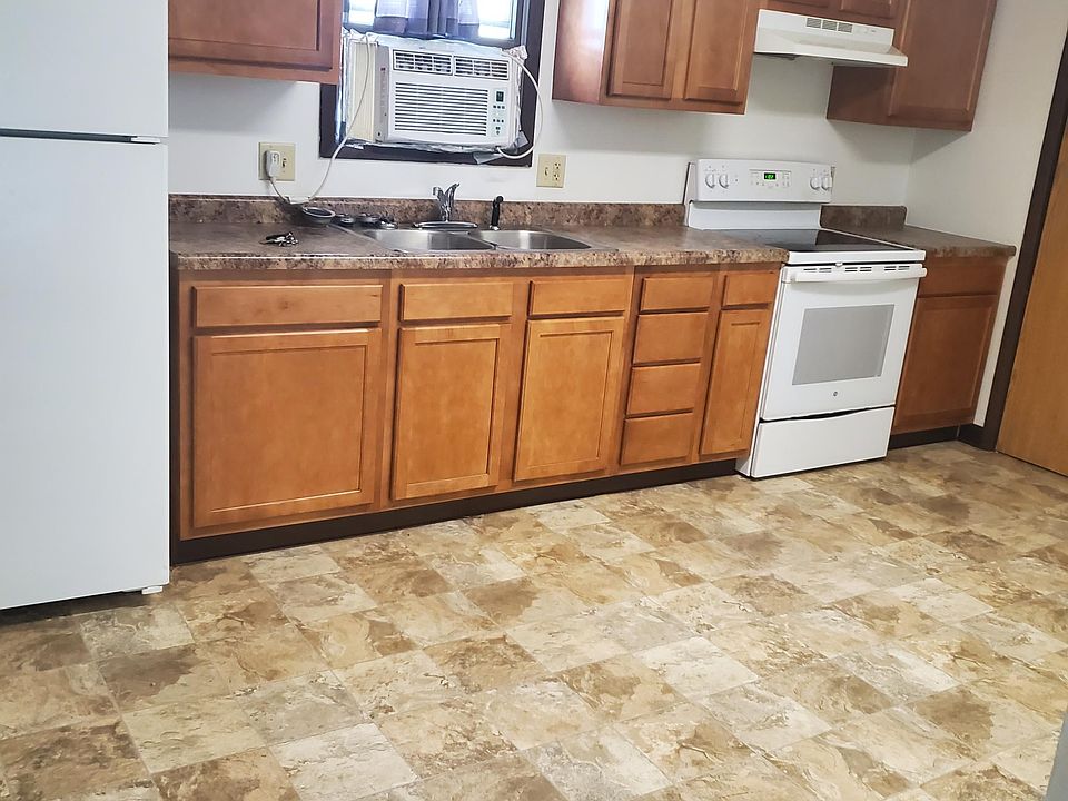 1st image of 404 McLane Ave #404