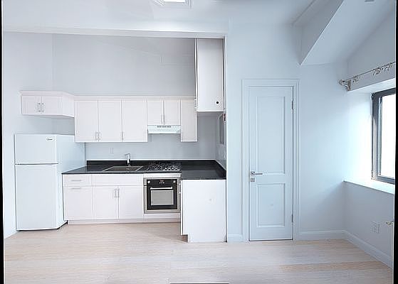 4th image of 78 Herkimer St APT 401