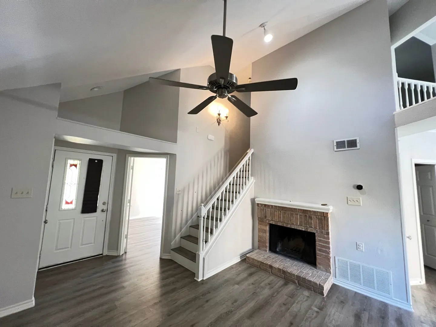 Gable Drive — Photo 4