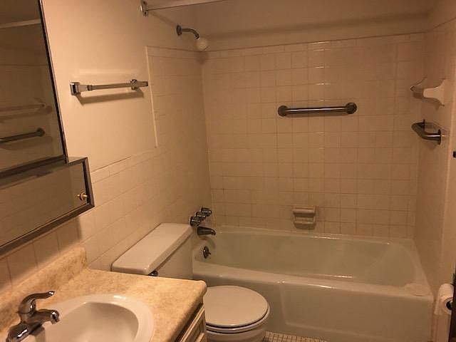 2nd image of 721 W Main St