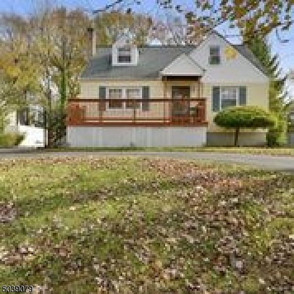 1st image of 691 RIVERVIEW DR