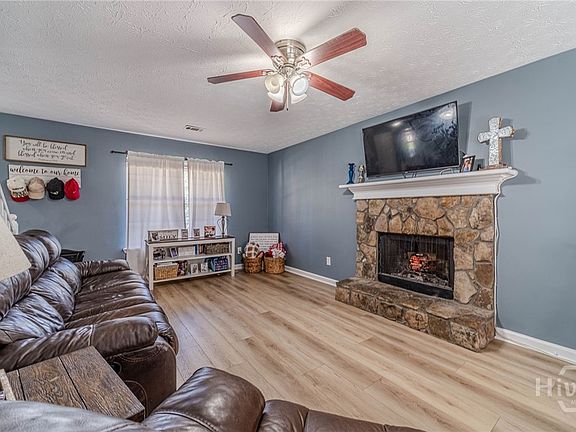 5th image of 721 Woodland Ridge Drive