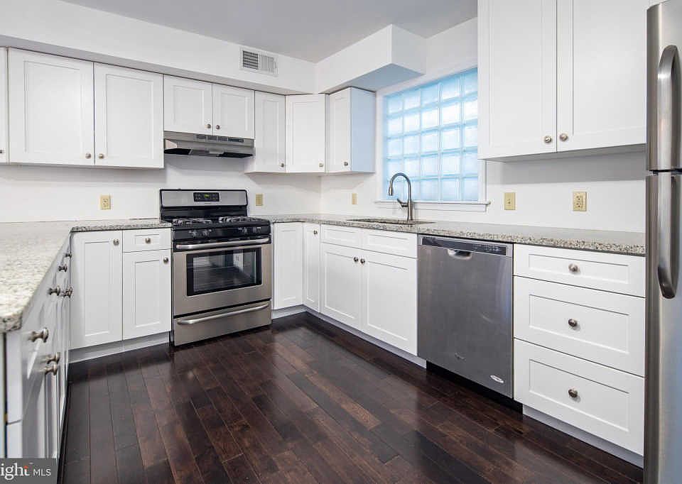 1st image of 748 S 4th St #1