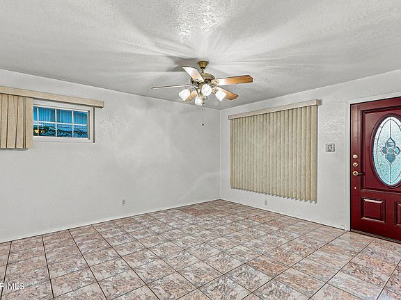 4th image of 157 Cherry St