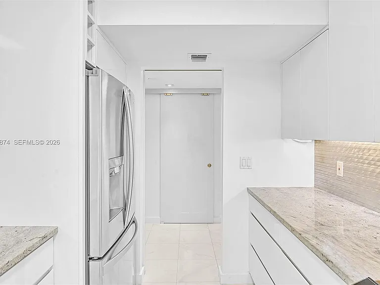 2500 Parkview Dr #1219 — Photo 7