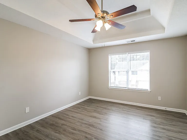 2915 Russ Ln — Photo 11