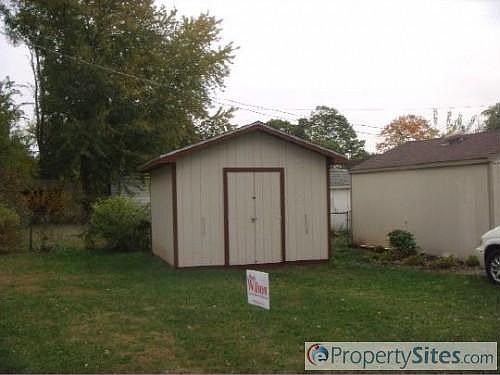 3rd image of 902 Drexel Blvd