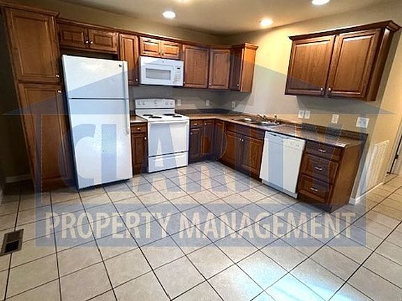 4th image of 531 Linda Dr SE