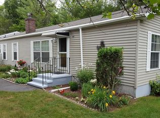 4507 Oak Point Dr, Middleboro, MA 02346