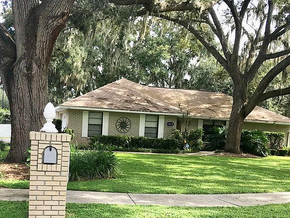 2nd image of 103 Wild Oak Dr