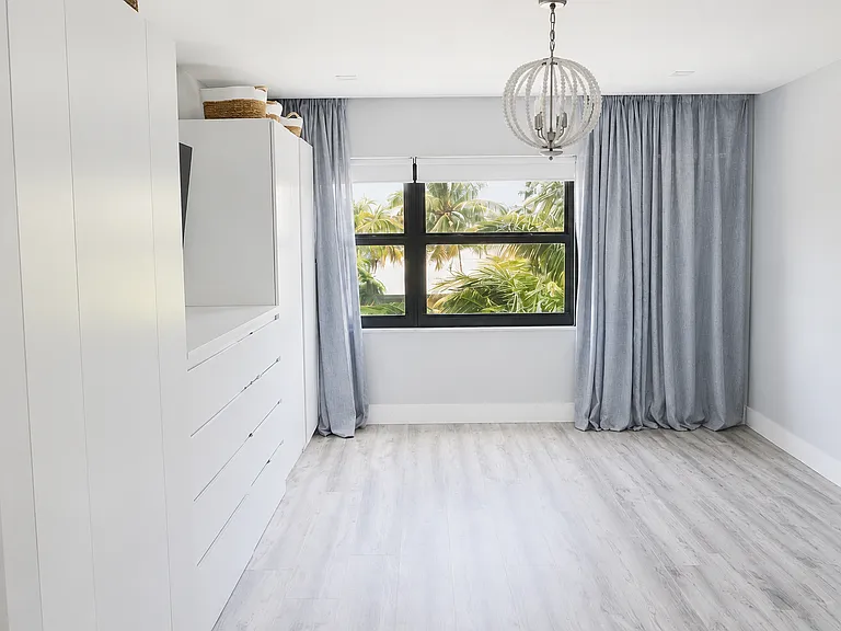 550 Ocean Dr #5D — Photo 7