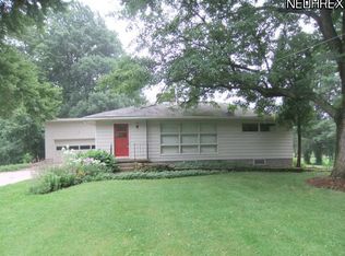 2141 Coon Rd, Akron, OH 44321