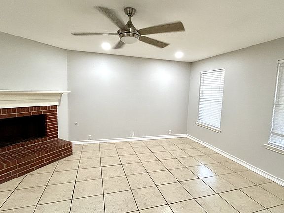 2nd image of 111 Quail Run Dr