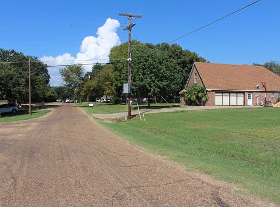 2nd image of 104 Guadalupe Dr