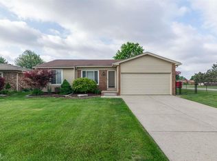 18106 Cider Mill St, Macomb, MI 48044