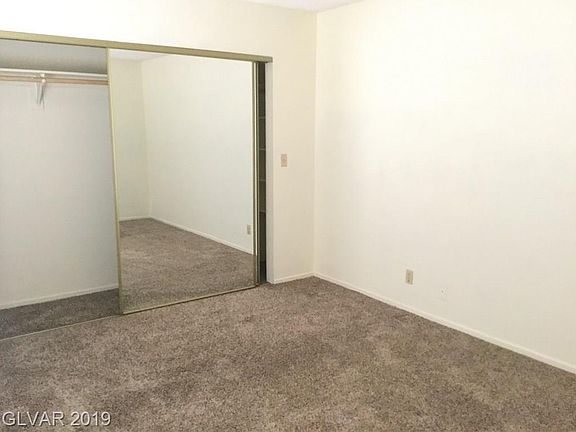 5th image of 5425 Eastbrook Dr