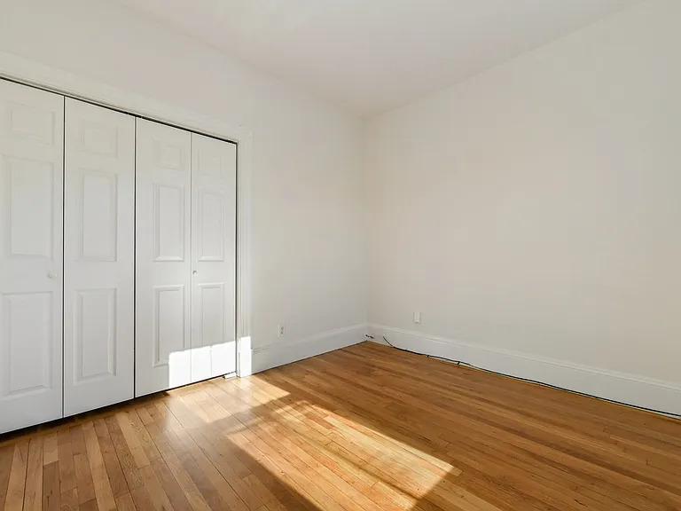 50 Mount Vernon St #2 — Photo 10
