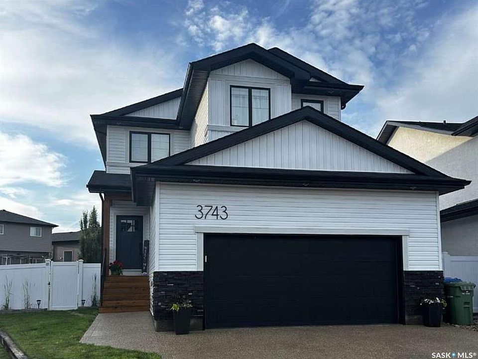 1st image of 3743 Gee CRESCENT