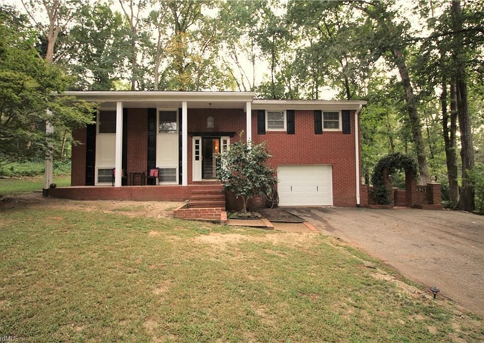 1st image of 109 Timberwood Dr