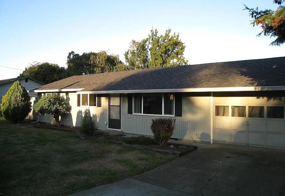1st image of 7607 NE 130th Ave