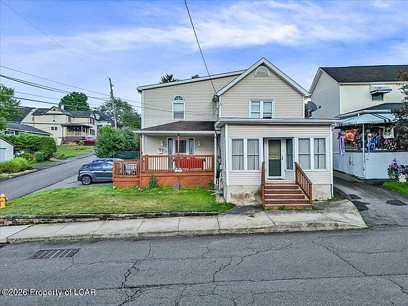 2nd image of 310 New St