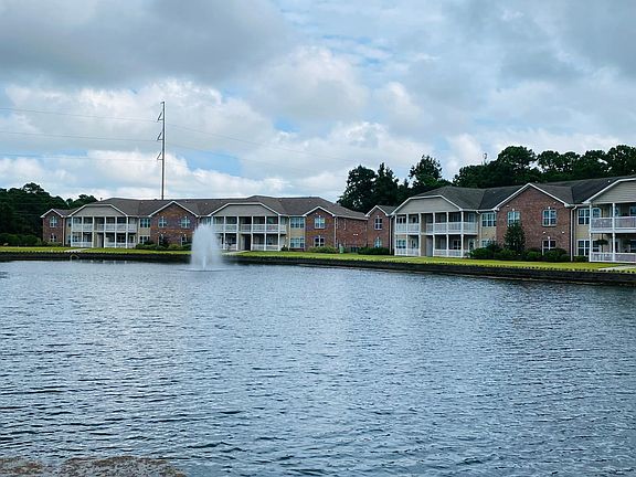 3rd image of 4413 Jay Bird Cir Unit 206