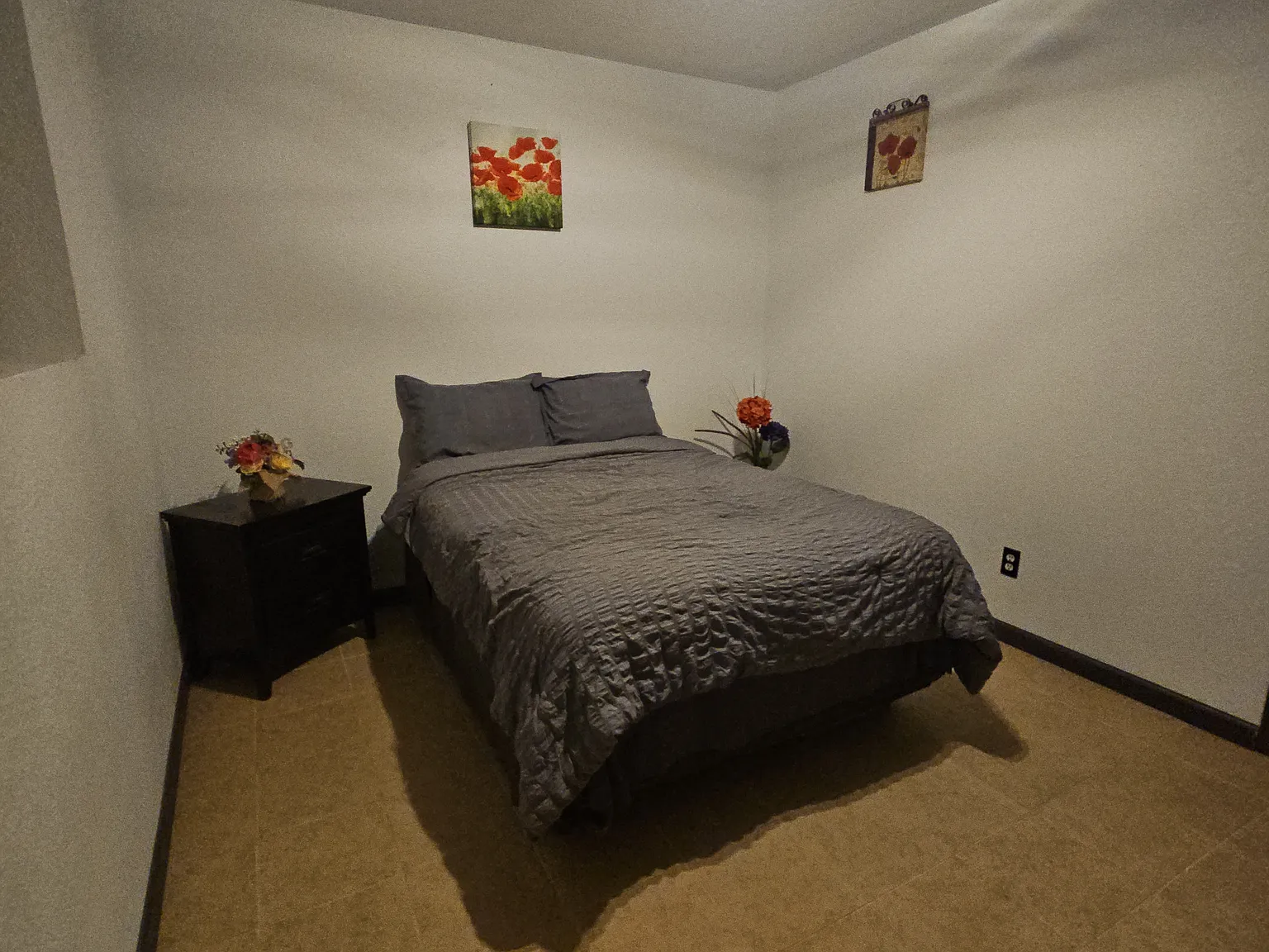 3 bed, 1896 sqft, $850 — Photo 3