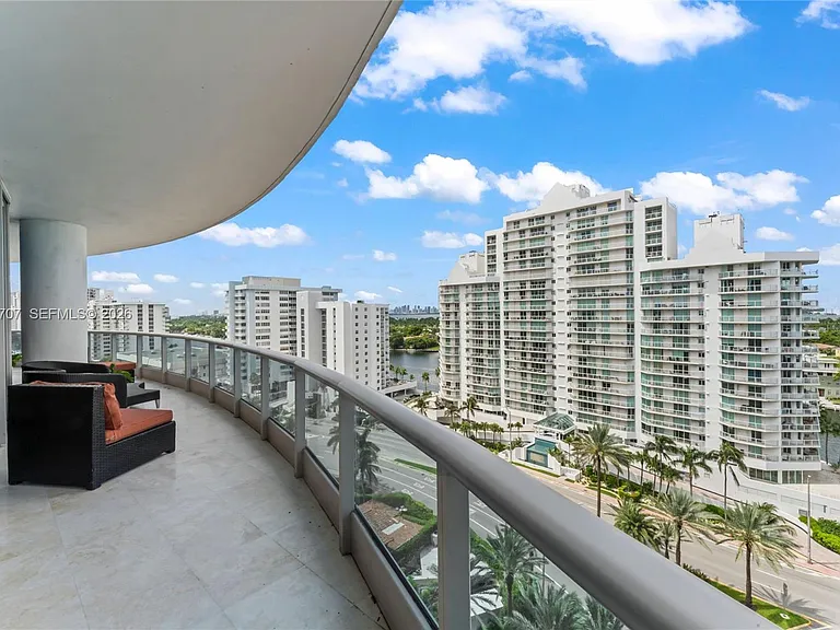 5959 Collins Ave #1201 — Photo 2