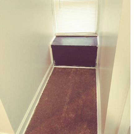 5th image of 323 Robinson Ave #1