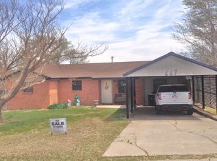 447 Harrah St, Miami, TX 79059