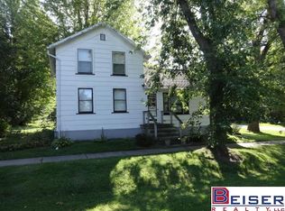 327 S 3rd St, Winneconne, WI 54986