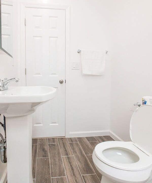 1st image of 3275 34th St #1