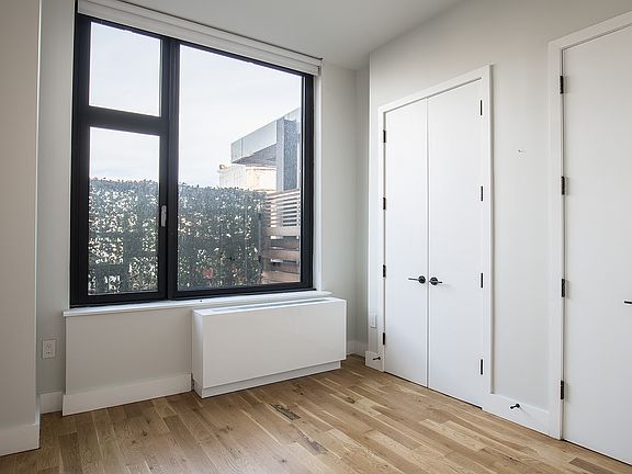 5th image of 670 Pacific St #105