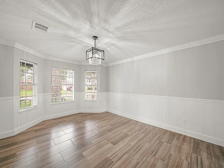 8611 Spruce Mill Dr — Photo 5