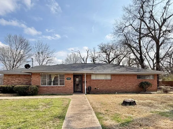110 Charles St, Crockett, TX 75835
