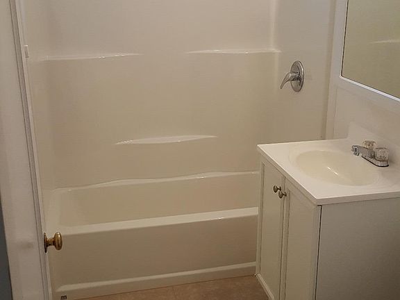 2nd image of 1921 Frienza Ave