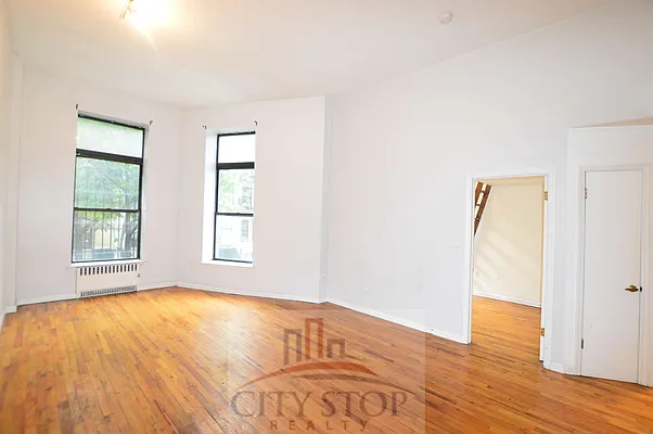 Rented by City Stop Realty | media 17