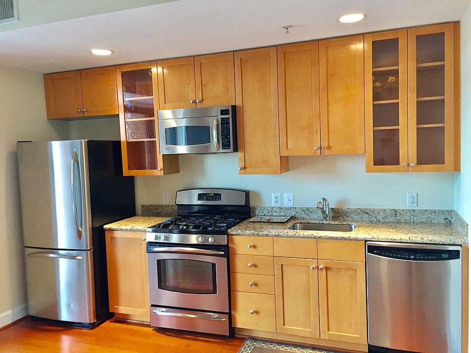 1st image of 3600 S Glebe Rd S #506