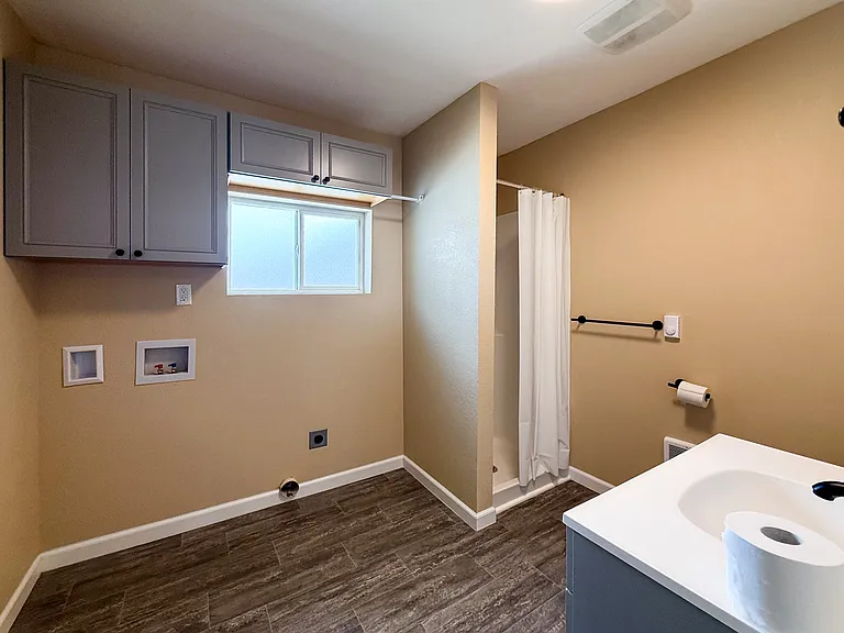 501 E 2nd Ave #6 — Photo 7
