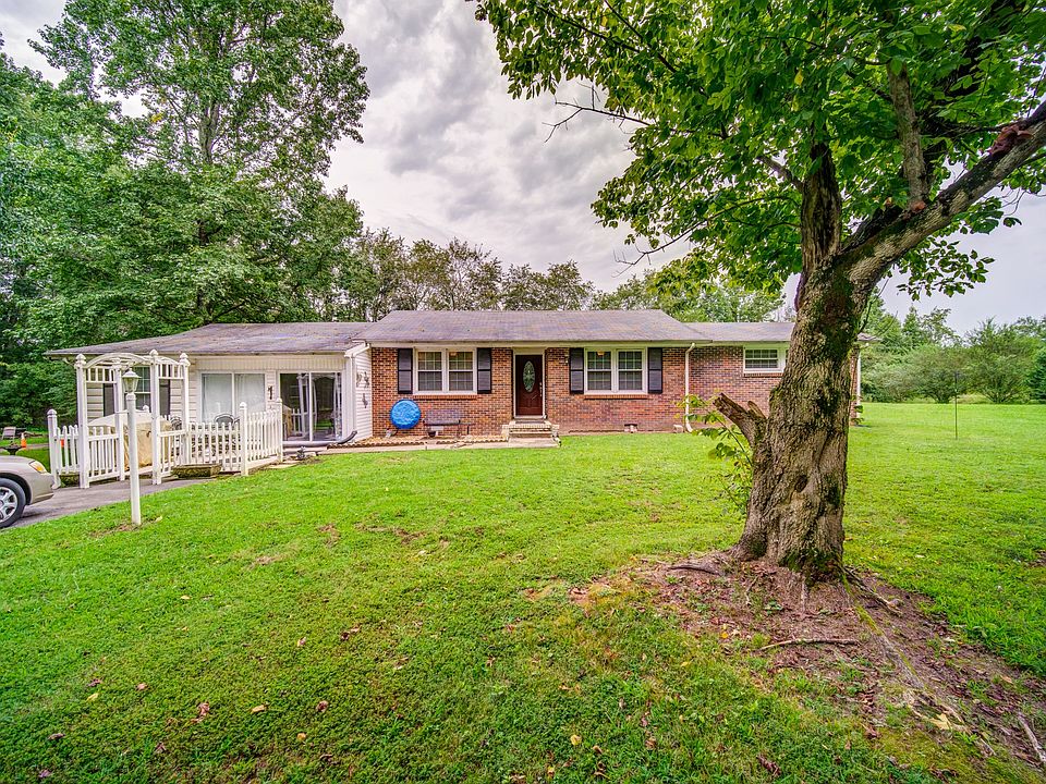1st image of 2542 Norwood Dr