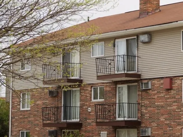 Highlander, 4337 Clarkwood Pkwy #B406, Cleveland, OH 44128