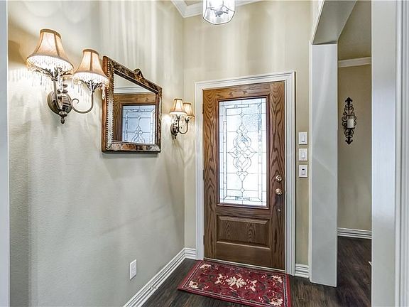 5th image of 503 Sunset Hill Dr