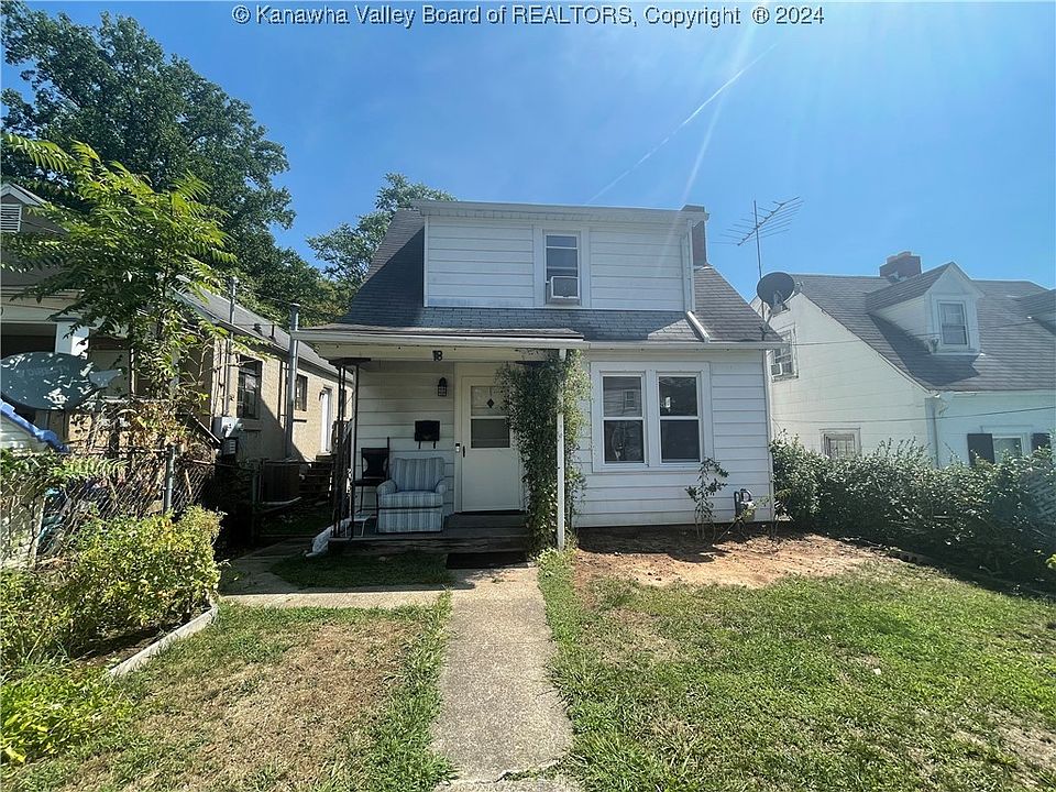 1st image of 18 Hillcrest Dr