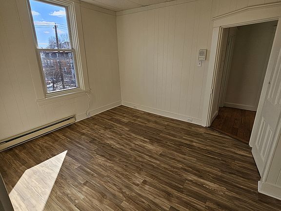 4th image of 303 N Lime St #5